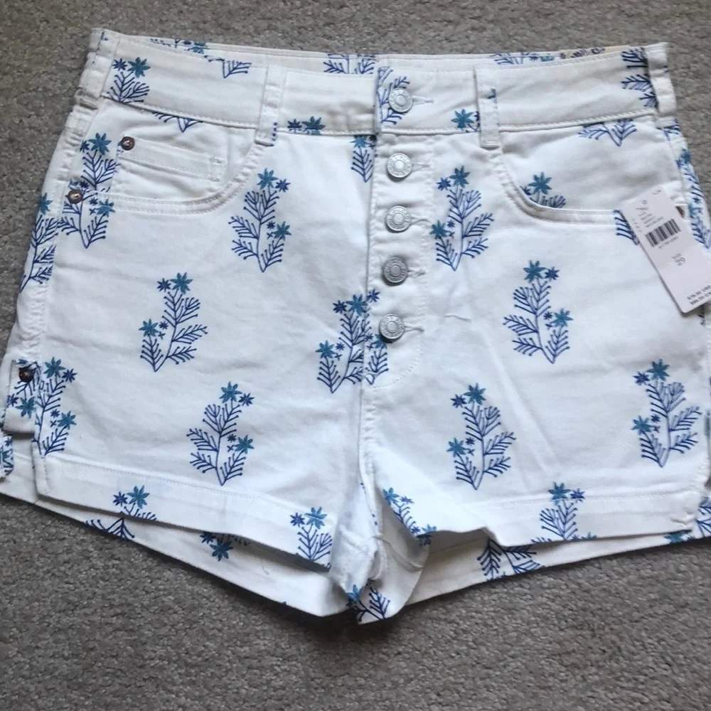 NWT Anthropologie Pilcro Denim Button Fly Shorts 29 - Picture 1 of 4